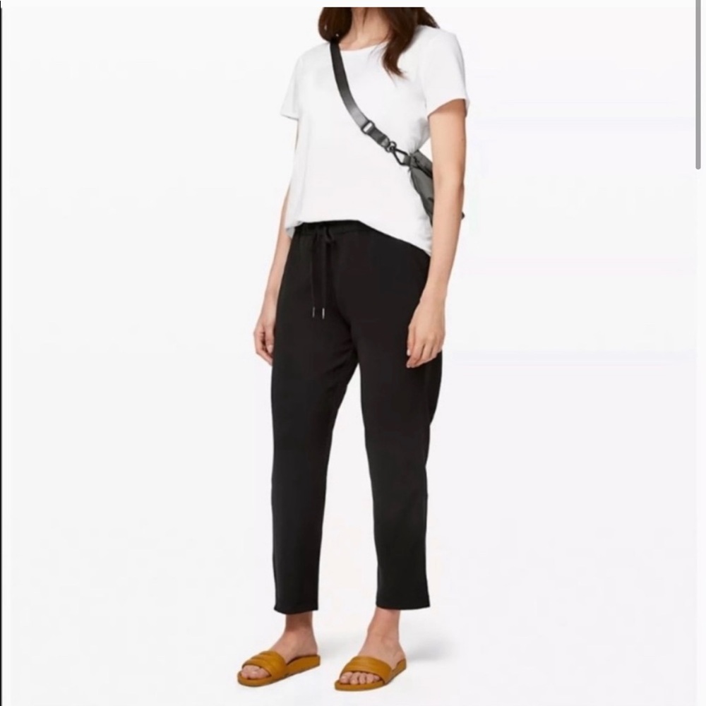Lululemon On The Fly Crop 4